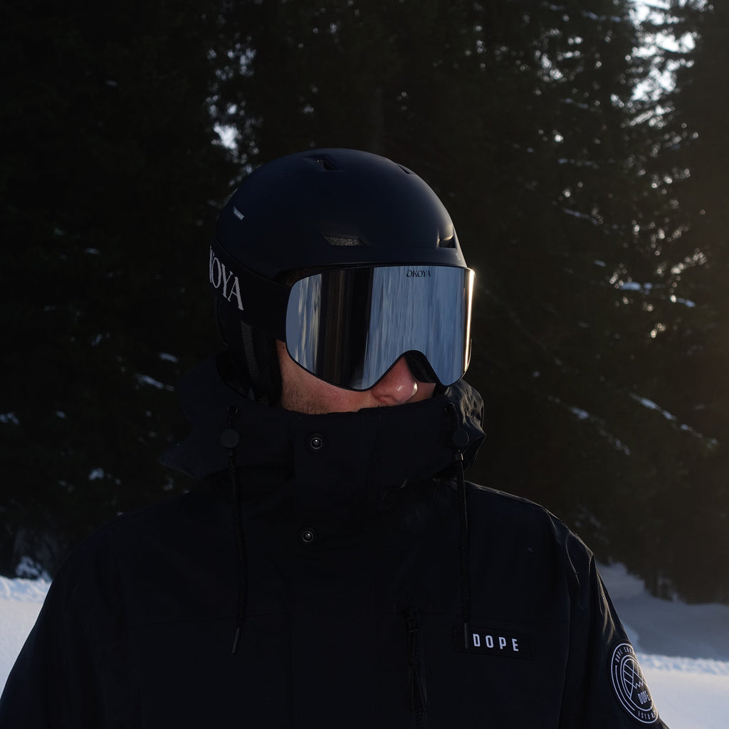 Masque de Ski Anti-Buée UV400 – Double Lentille & Vision HD

Profitez d’une visibilité parfaite sur les pistes avec ce masque de ski haut de gamme, alliant performance, confort et style. Conçu pour toutes les conditions de neige, il protège vos yeux, améliore votre vision et garantit un maintien optimal tout au long de la journée.

Caractéristiques principales
🔆 Vision & Protection

Double lentille miroir HD : clarté optimale et rendu des couleurs amélioré

Protection UV400 : bloque 100 % des rayons UVA/UV